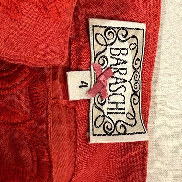 Red skirt - Picture 6 of 7